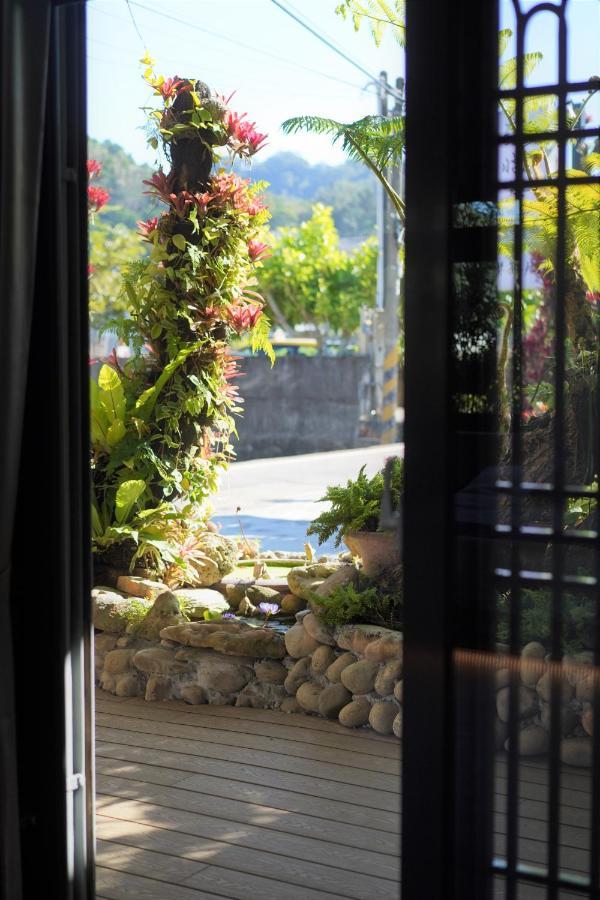 蘊慢築 茶花藝主題民宿 Yun Man Zhu Homestay 公館郷 エクステリア 写真